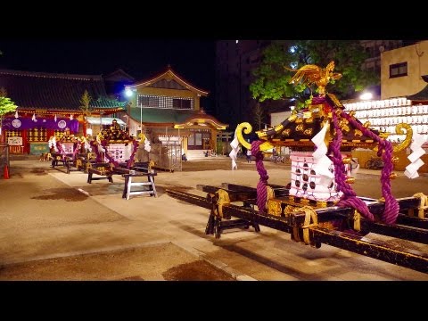 【 三社神輿 2013 浅草神社 】　 一之宮　二之宮　三之宮　神聖なる夜　三社祭宮出し前の静けさ ☆