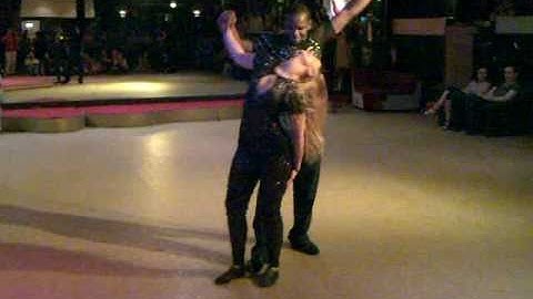 Leonardo Neves and Layssa Liebscher Zoukshow @ Dos Bailadores Brazilian Zouk Party