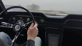 1967 Ford Mustang 289 V8 – 4-speed Toploader cruising