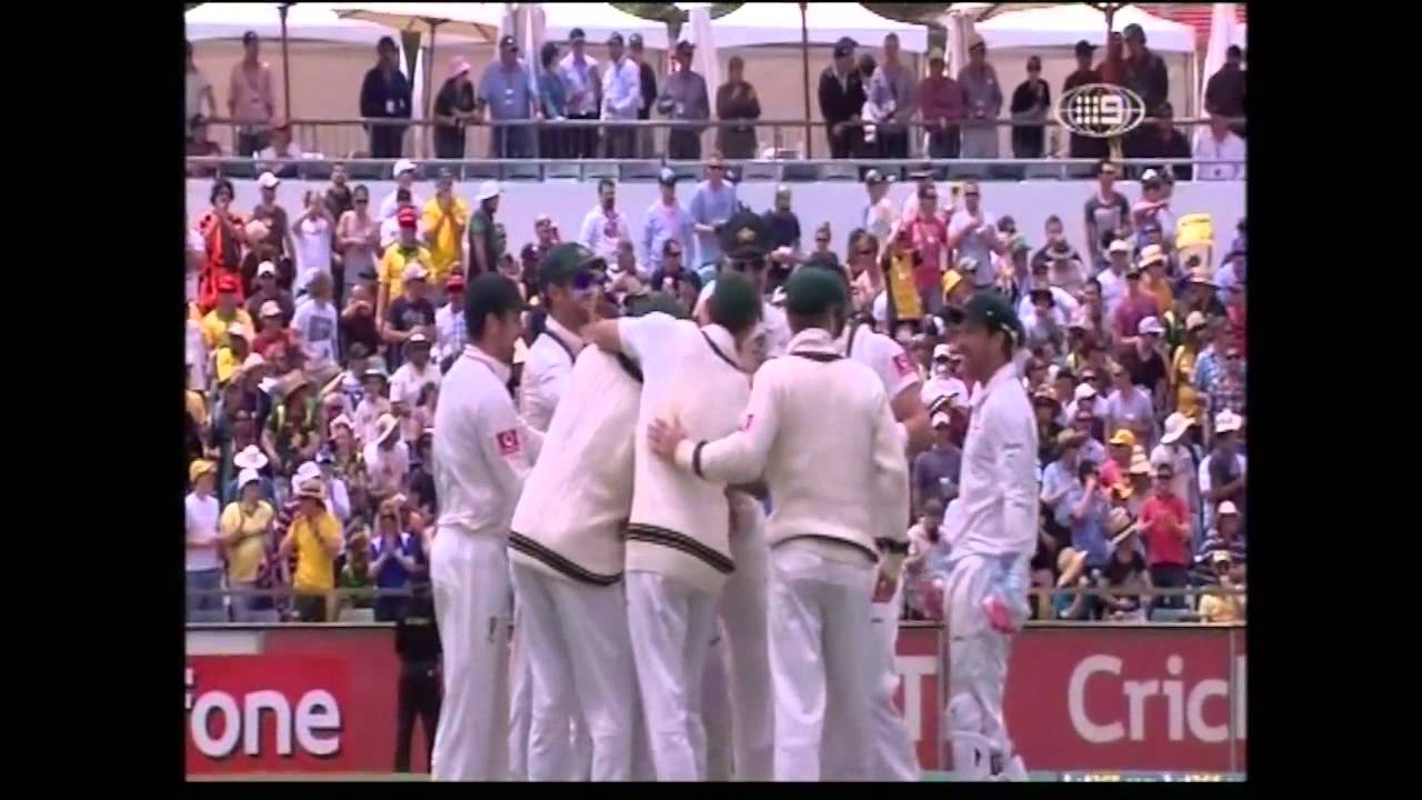 John Hastings first Test wicket has de Villiers caught at slip.