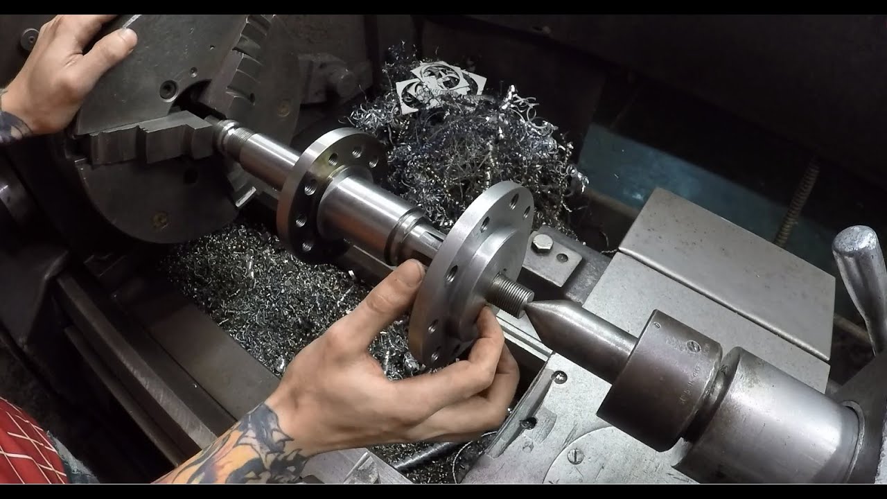 Токарное кунг-фу в стиле пьяного мастера