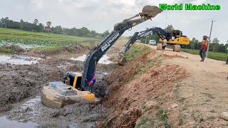 Unbelievable Excavator Accident Sink And Stuck In Deep Mud Recovery By Excavator