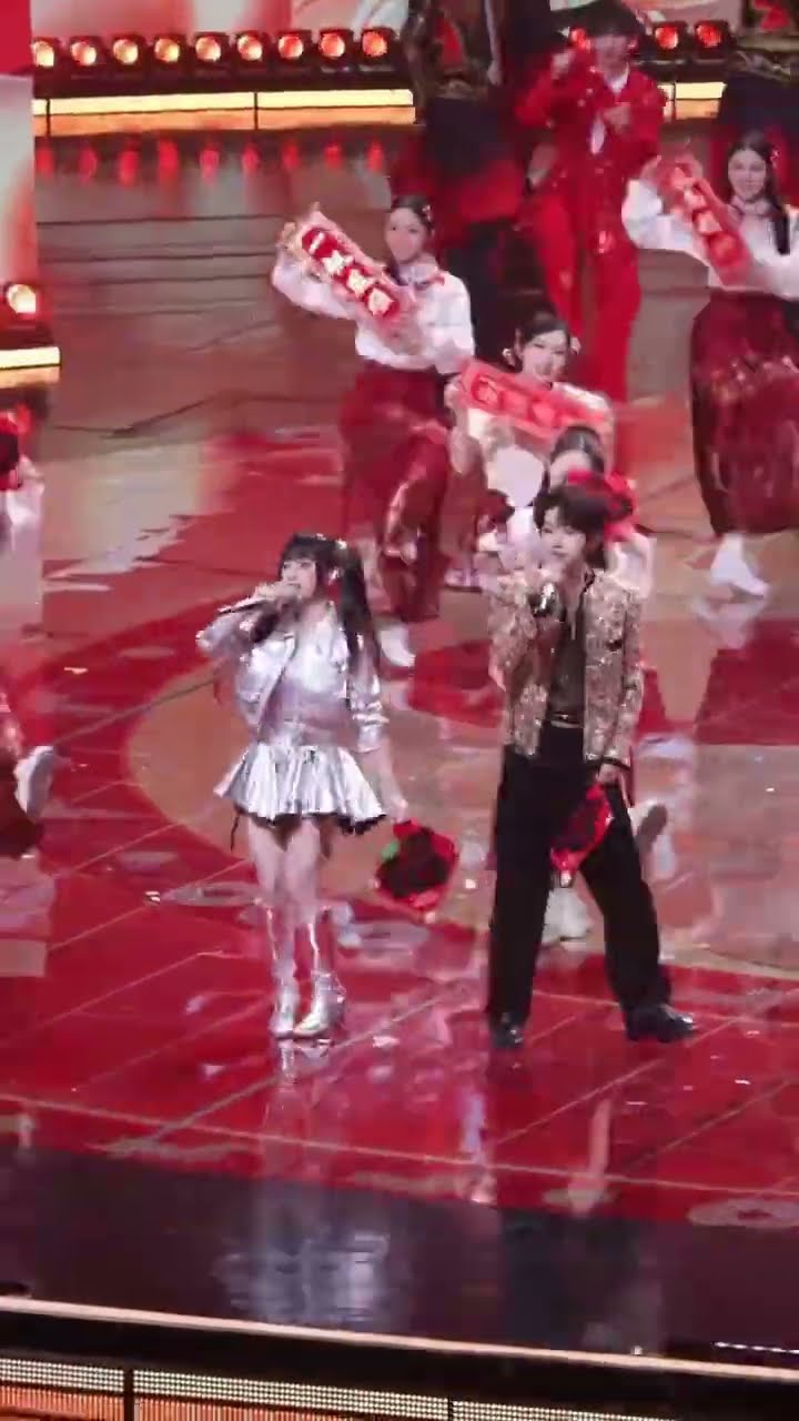 Shen Yue & Guo Junchen's duet performance in the Hunan TV Little