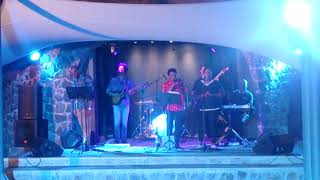 Kris performing Cousin Cousine at La Pirogue in Mauritius