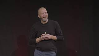 How do spaces shape the future of urban mobility? | Stefan Carsten | TEDxKassel