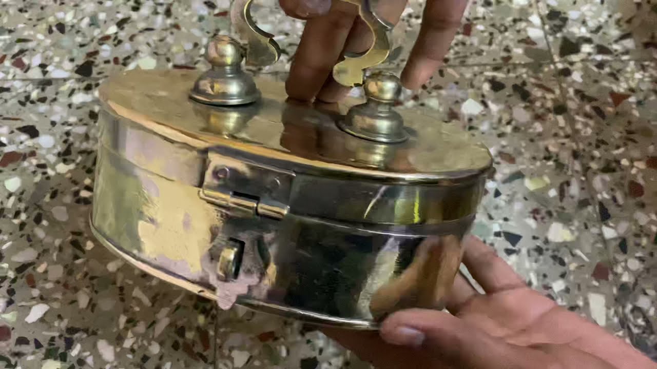 Round shape Paandaan unique design brass metal