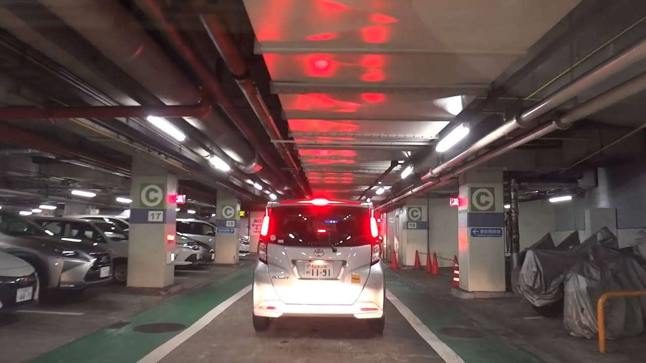 【入退場】入退場とも長蛇の入退場待ち!閉口 昭和レトロ な新幹線地下街エスカ / ESCA 駐車場 名古屋駅の新幹線口に直結 平面駐車場！ 2022.7.16