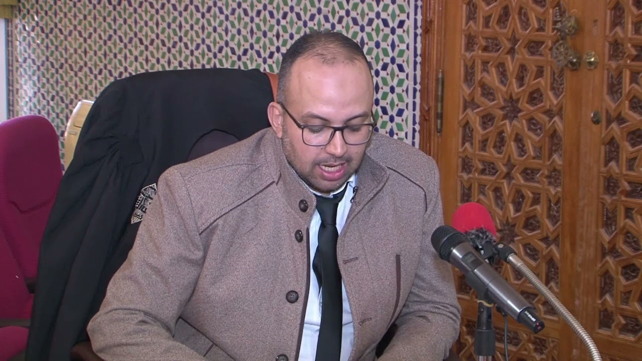 مناقشة أطروحة الدكتوراه في موضوع :المؤسسات الإجتماعية  الرسمية بالمغرب- الواقع والمأمول- ذ.رشيد طوحة