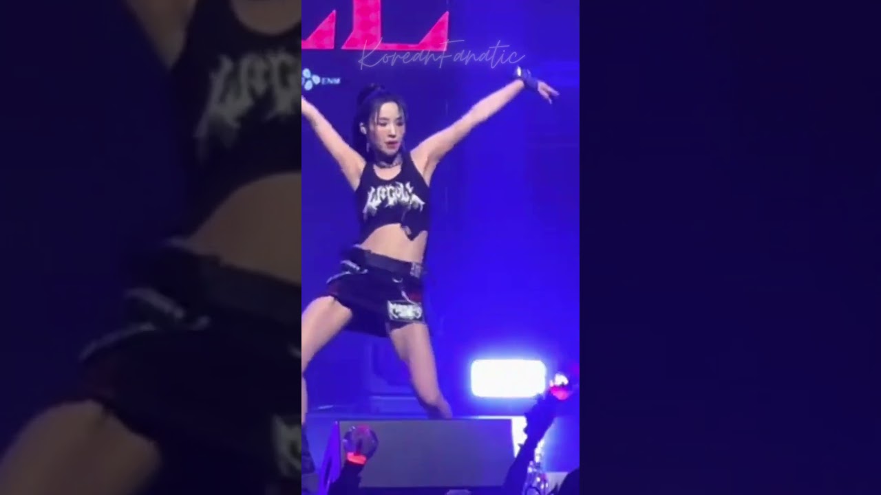 Soyeon slaying it "I'm a single lady"😍