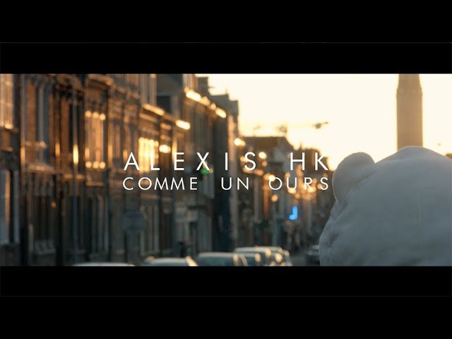 Regarder le vidéoclip de {trackName} par {artistName}