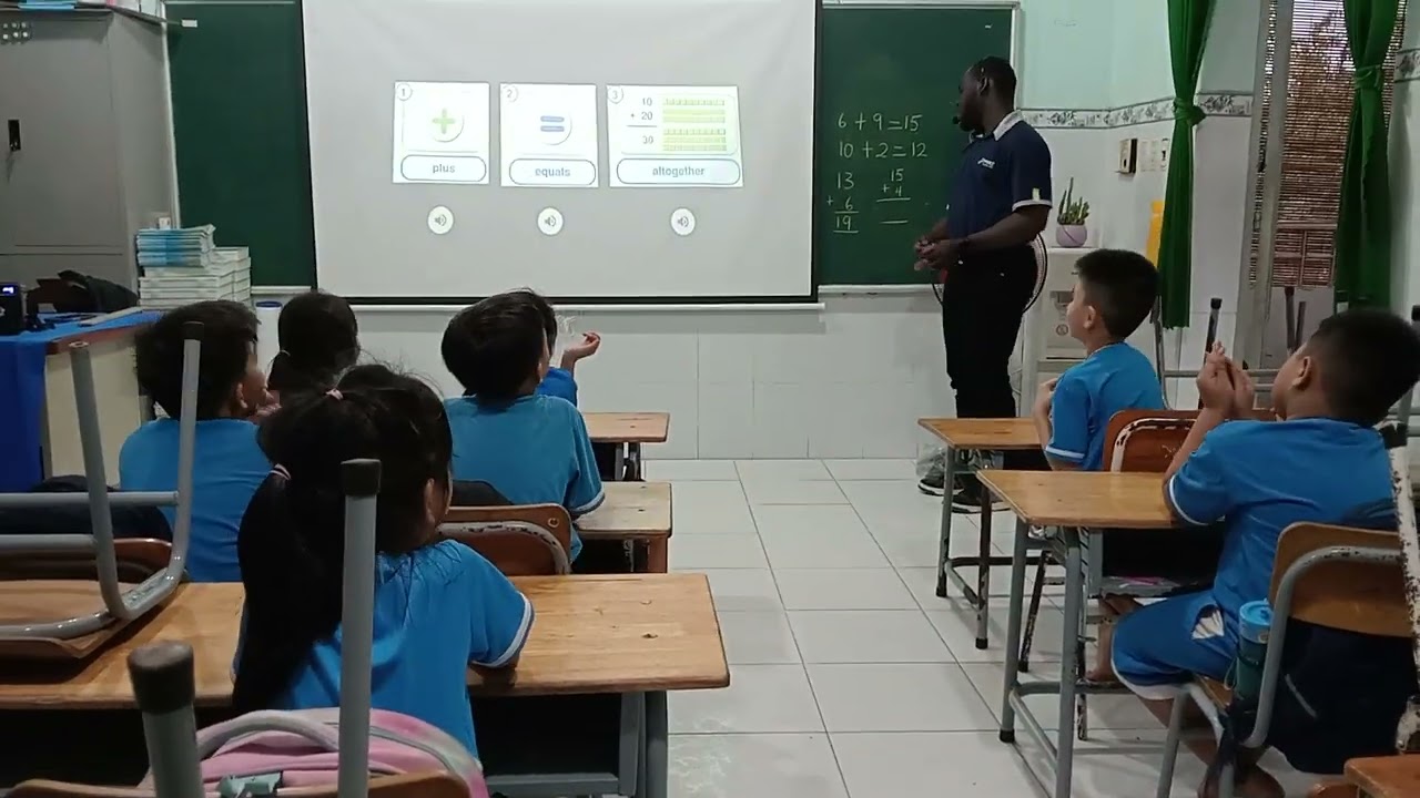 TH Thái Hoà A_Lớp 2 SN_Math: Plus, equals, altogether