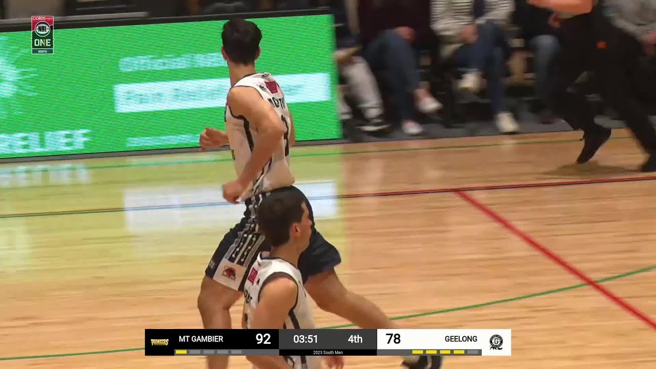 Matthew Mccarthy Posts 25 points & 11 rebounds vs. Mt Gambier Pioneers