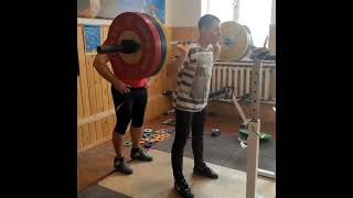 Squat 140 kg (Apr. 2020 Dymer, Kyiv region) Squat 140 kg (Apr. 2020 Dymer, Kyiv region)