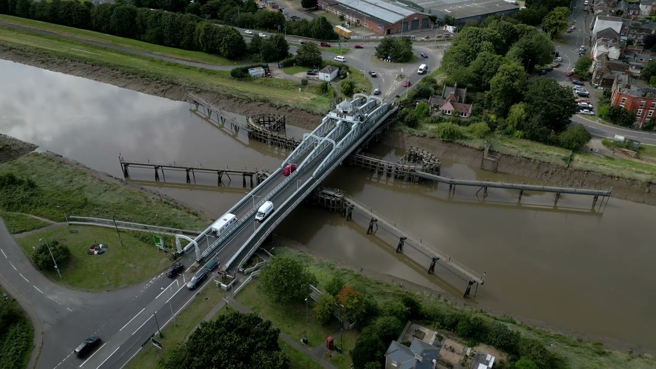 АНГЛИЯ — ПОВОРОТНЫЙ МОСТ В ЛИНКОЛЬНШИРЕ — SWING or CROSS KEYS BRIDGE at SUTTON BRIDGE, ENGLAND