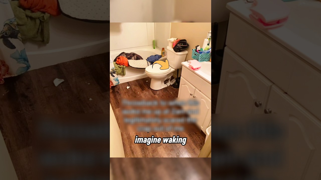 #UnexpectedVisitorInTheToilet