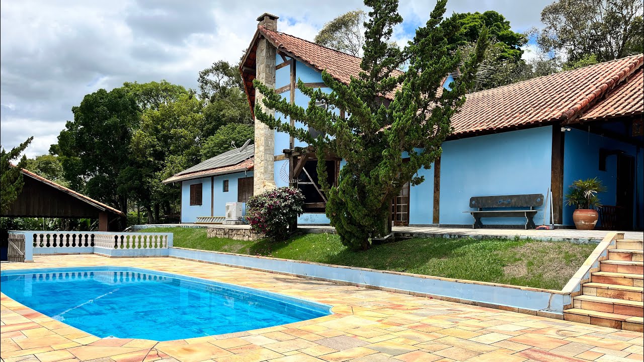 Chácara à Venda com 5000m² e 5 quartos por R$ 2.100.000 - Biritiba Mirim