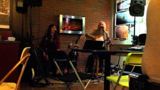 Video thumbnail of "Molly Jenson and Darla Hawn @ the Zebra Coffee House"