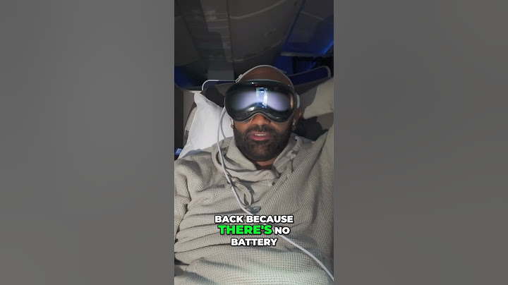 Apple Vision Pro on an Airplane! @Apple