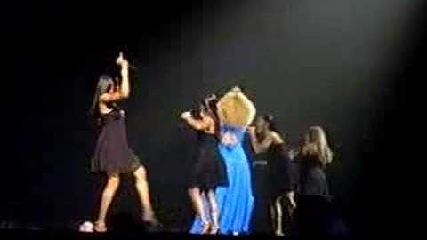 Natalia Druyts & En Vogue - Fragile Not Broken