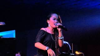 PURPLE NOTES Rolling in the deep JAZZ'N'BLUZ  CEBU PHILIPPINES 2013