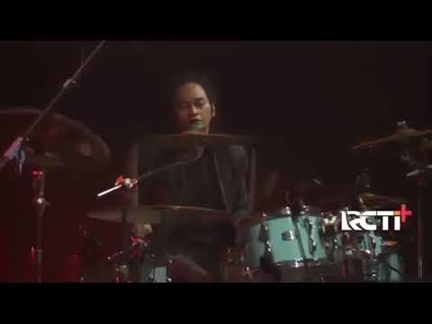 Dewa 19 feat Once - Manusia Biasa