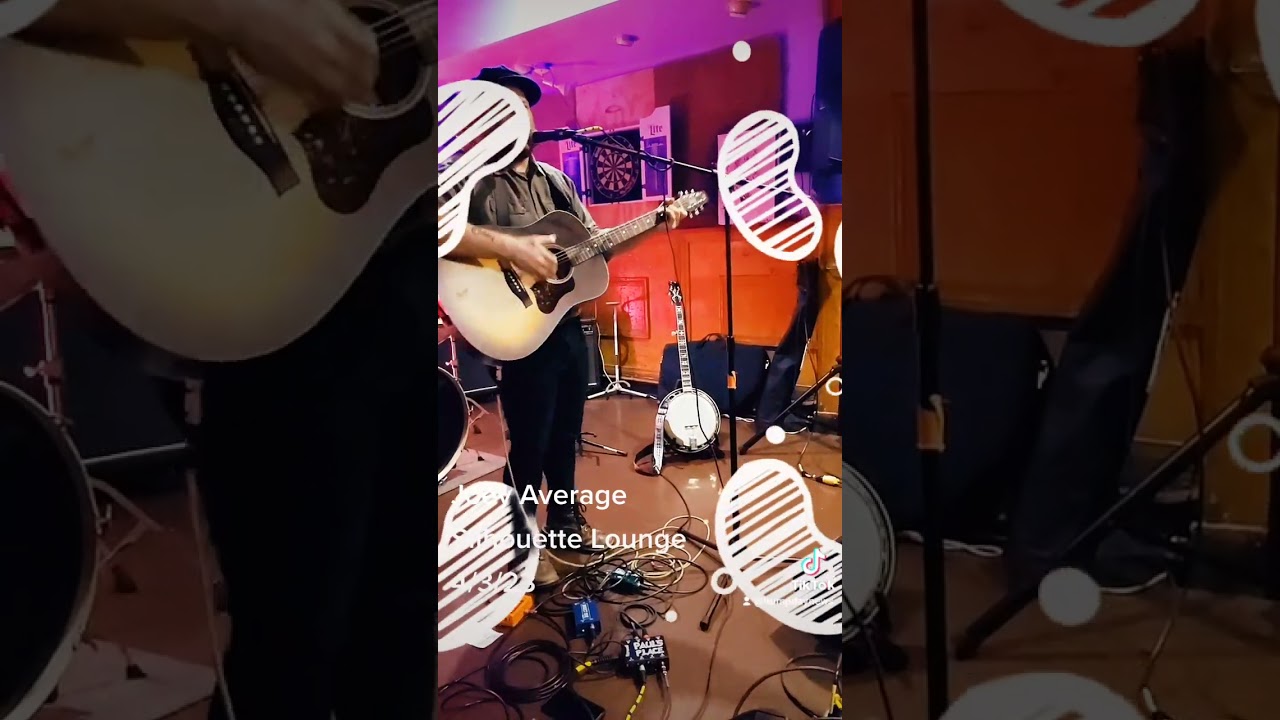 Joey Average at Silhouette Lounge (4/3/23).