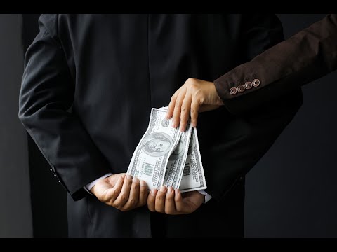 متهمة يبرئها القضاء ويقاضيها الوزير بتخطي الصلاحيات ما علاقة أمل شعبان