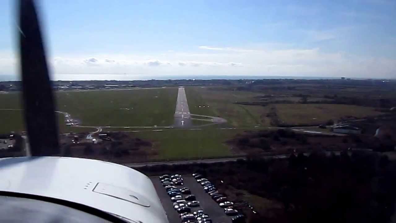 C152 Touch and Go in Shoreham Airport (EGKA) RWY 20