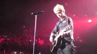 Green Day - Wake Me up When September Ends live @  Olympiahalle München 3.11.09