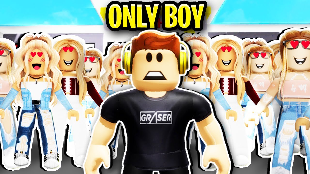 Only Boy In All Girls School In Roblox Brookhaven.. 😲👧