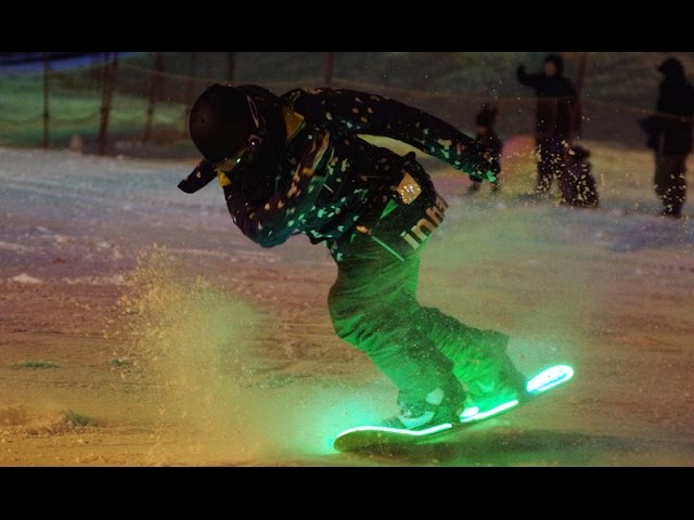 光るスノーボード 機能解説編 ( LED Snowboard で グラトリ)