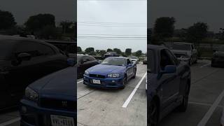 What a beauty! Spotted this stock R34 Nissan Skyline GTR in Bayside blue at a car meet! What a beauty! Spotted this stock R34 Nissan Skyline GTR in Bayside blue at a car meet!