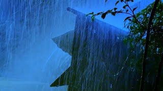 Pioggia sul Tetto - Sconfiggi L'ansia per Dormire con Forti Piogge e Tuoni sul Tetto di Lamiera