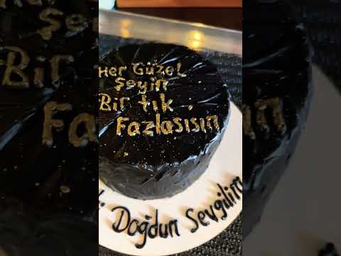 Doğum günü pastası