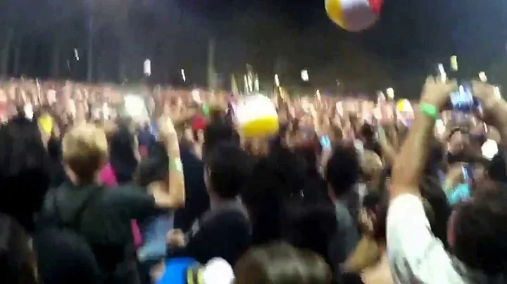 Zozobra beach ball party