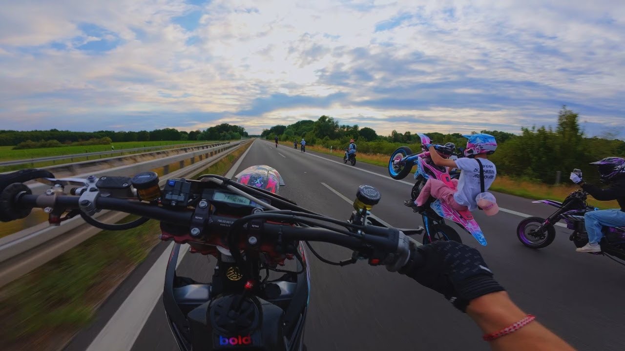 SUPERMOTO x WHITE GIRL MUSIC