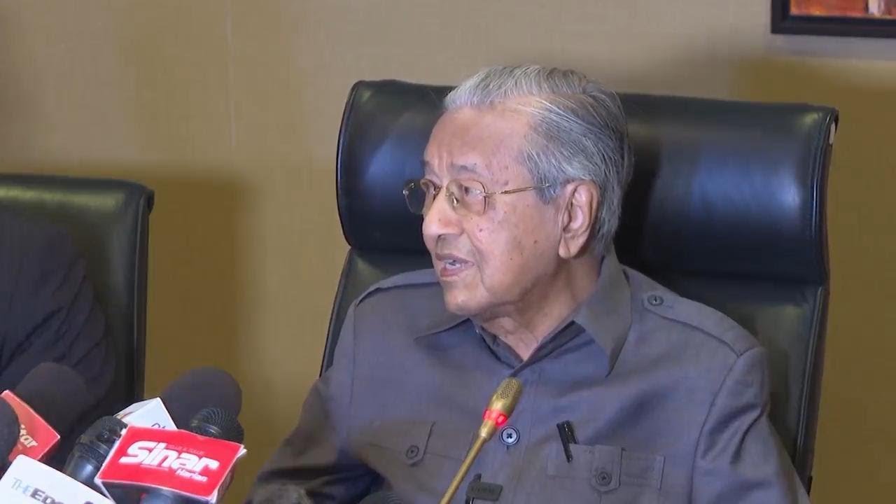 MALAYSIA: MAHATIR ANNOUNCES NEW DEPUTY PRIME - MINISTER