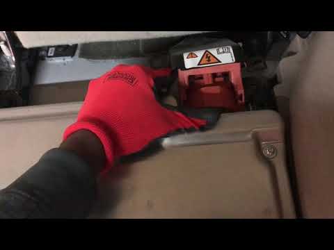 2009 Ford Escape Hybrid Battery Removal (DIY)