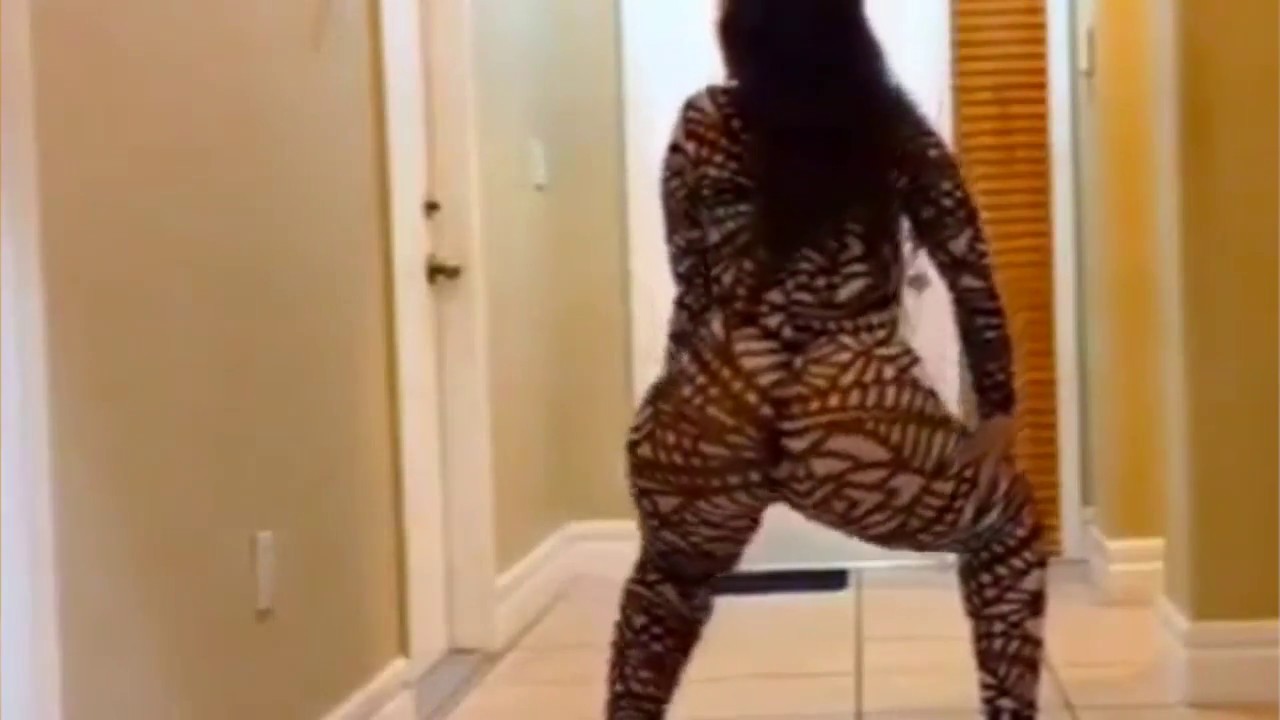 Hot Sex Dancing In Yoga Pants Youtube