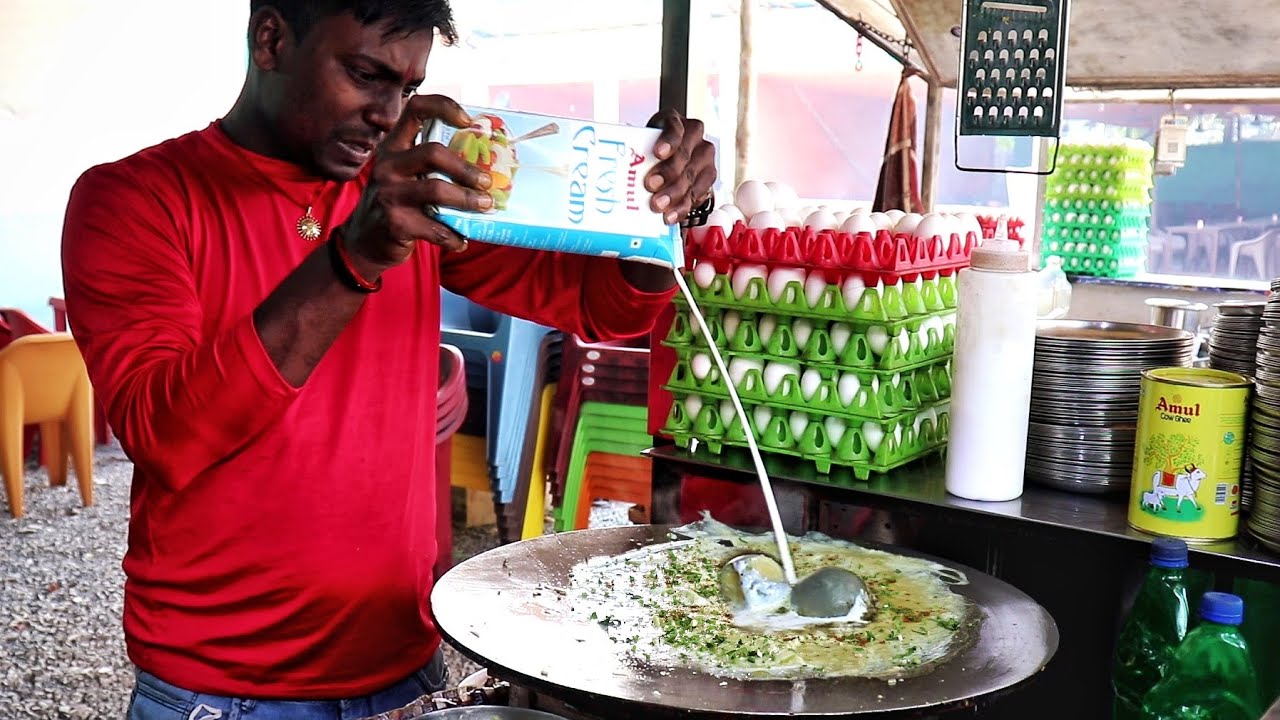 Surat Special Egg Mava Gravy | Delicious Egg Dish At Viju Omlet Center | Indian Street Food | Street Food Fantasy