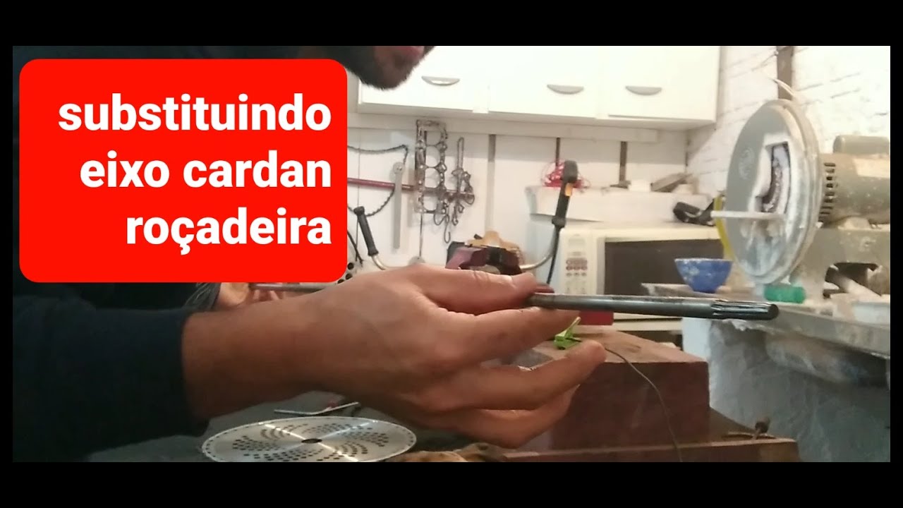 Substituição do eixo cardan roçadeira