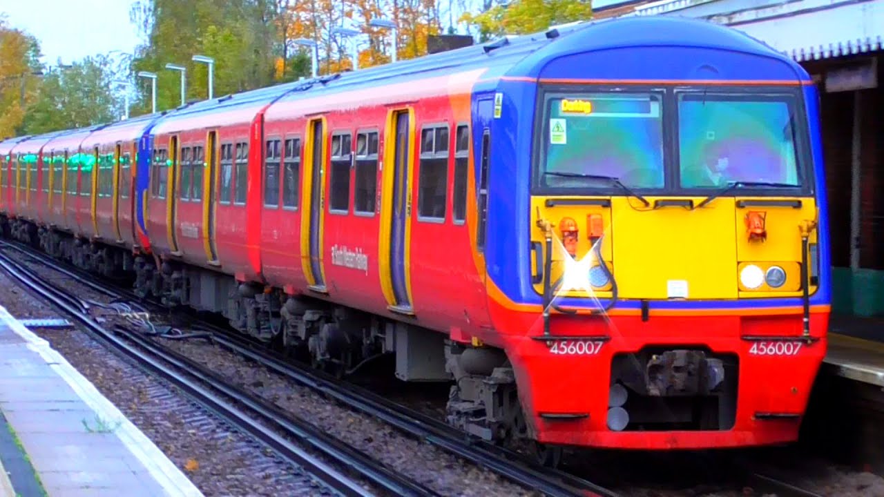 Trains at Leatherhead - 29/10/20