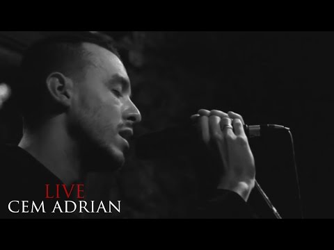 Cem Adrian - Her Aşkın Bir Şarkısı Var (Live)