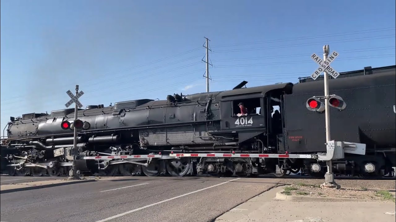 *UP Big Boy!* Tower Road Railroad Crossing, Aurora, CO with UP 4014!