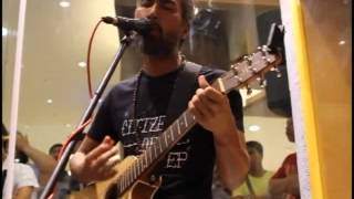 Video thumbnail of "Franco CAST AWAY ( Acoustic ) @ Van's Opening"