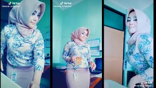 Goyang Teh Manis [TikTok] Hijabers | Hijabers Model Style