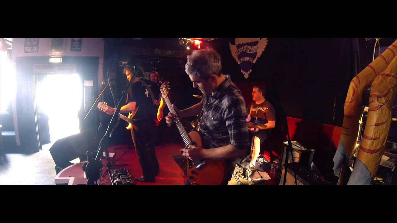 FooN -  I wouldn't leave it there @Tramlines 2015 - Dove and Rainbow