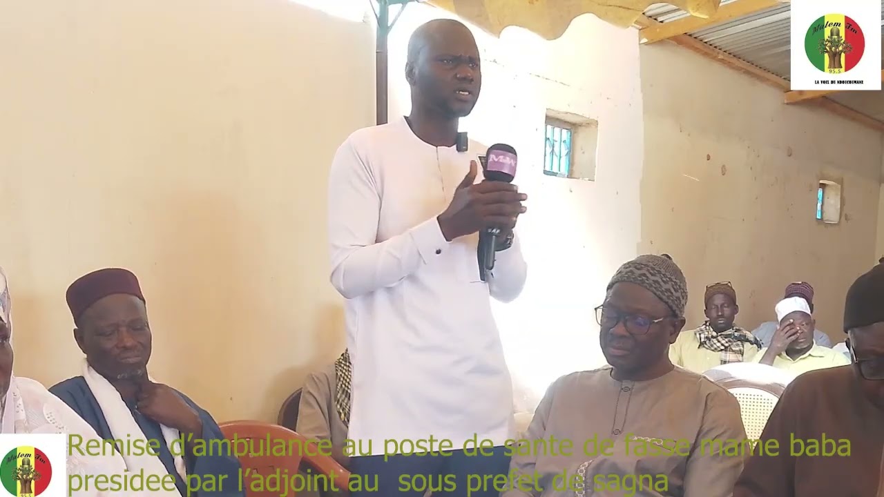 Remise d'ambulance au poste de sante de fasse mame baba departement malem hodar commune sagna