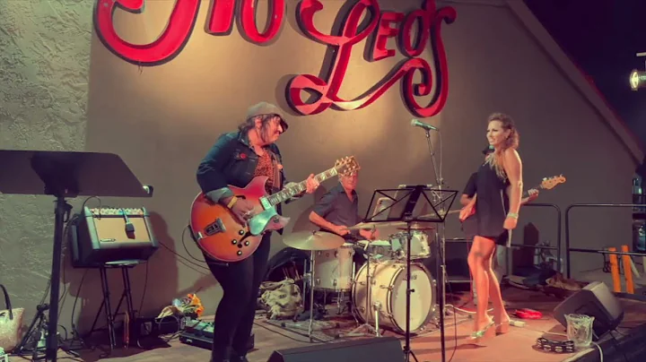 Mercedes Moore with guest Laura Chavez & Whitney S...
