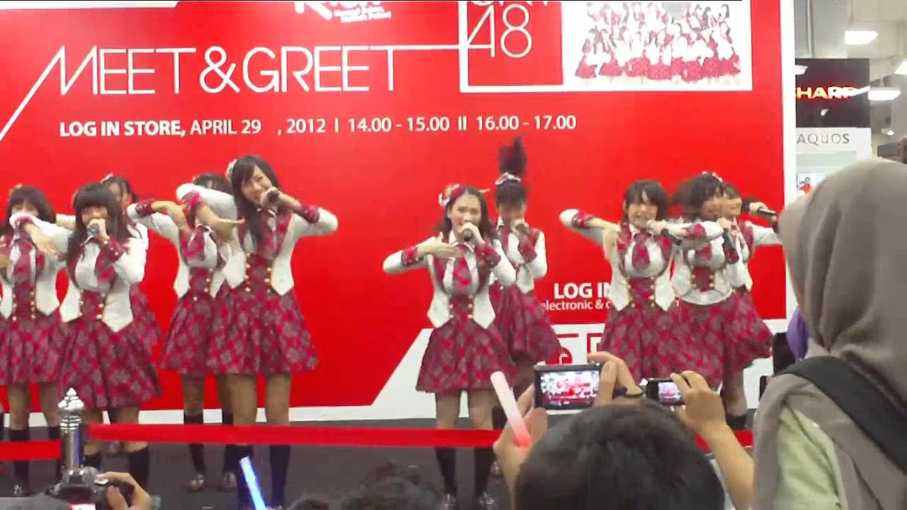 JKT48 - Kimi no Koto Ga Suki Dakara @ Sesi 1 [MnG @ Log In Store Bandung]